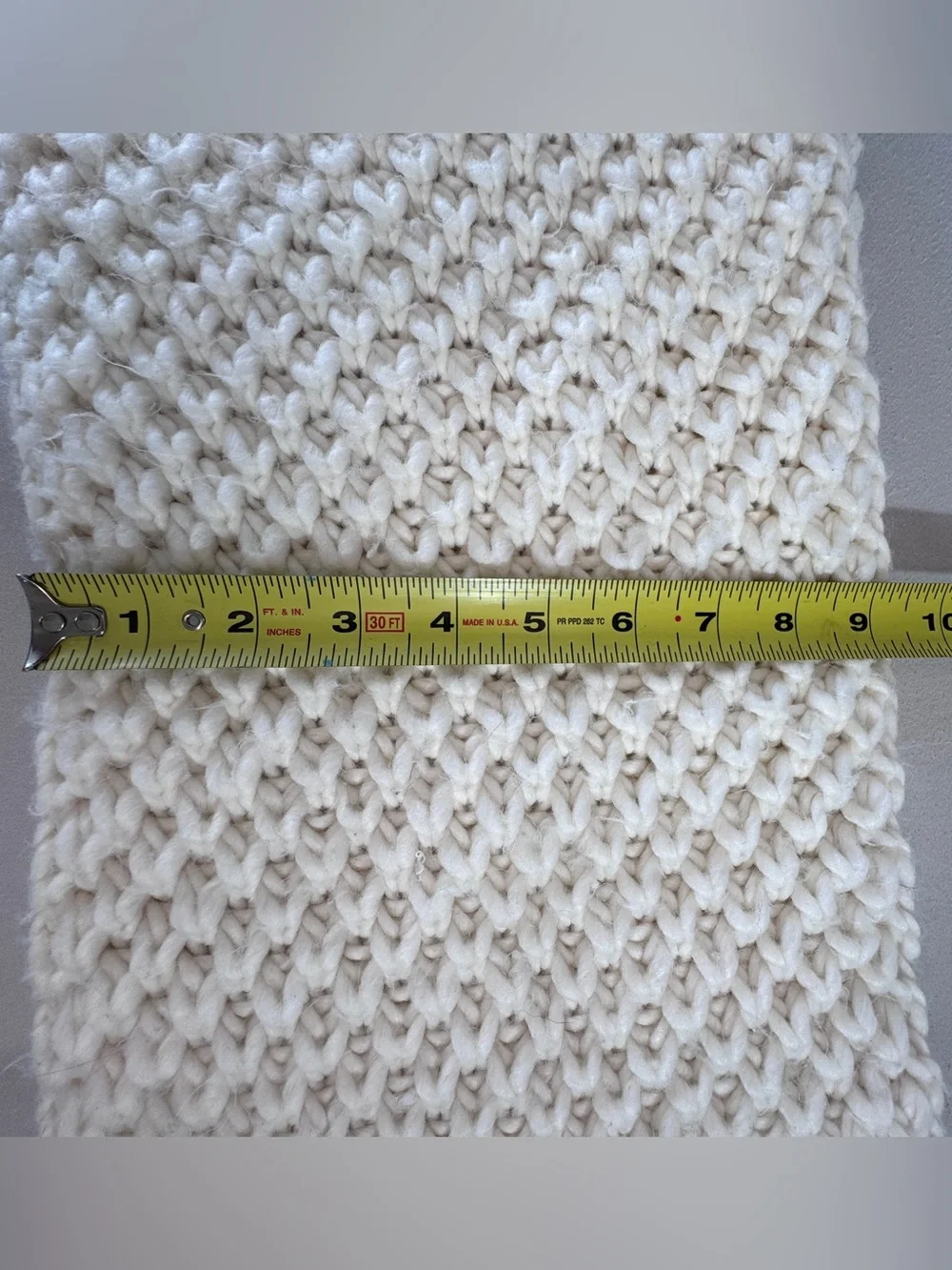 Old Navy Cream Chunky Knit Infinity Scarf